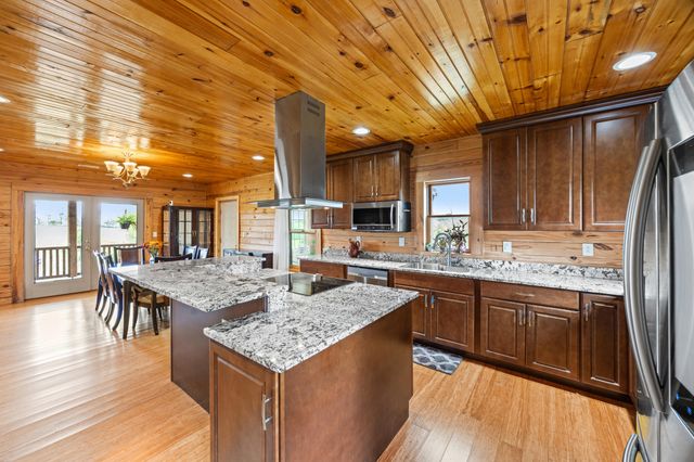 560 Hart Grove Road, Owingsville, KY 40360