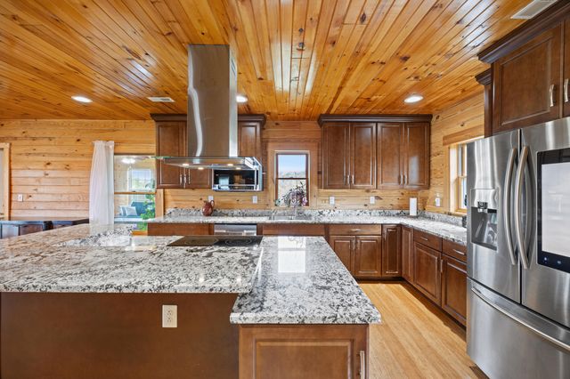 560 Hart Grove Road, Owingsville, KY 40360