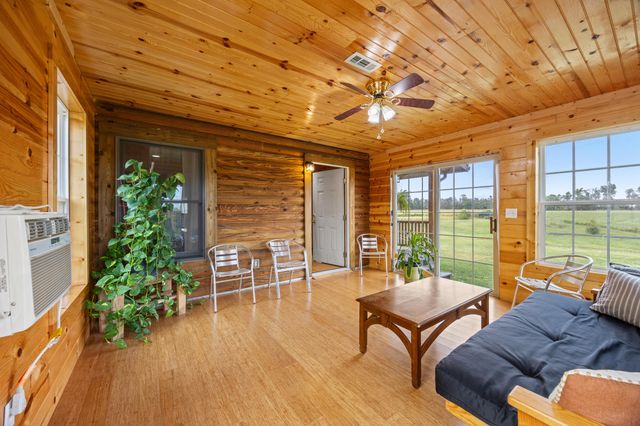 560 Hart Grove Road, Owingsville, KY 40360