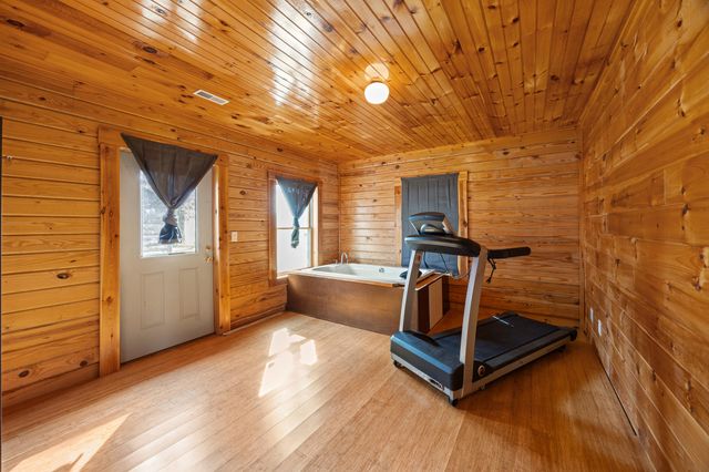 560 Hart Grove Road, Owingsville, KY 40360