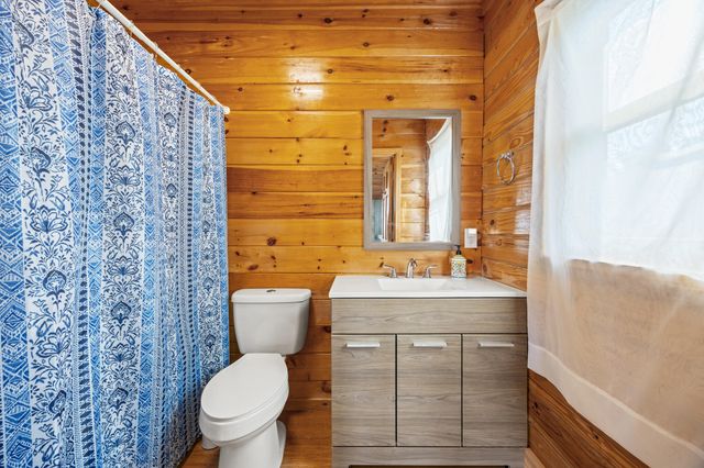 560 Hart Grove Road, Owingsville, KY 40360