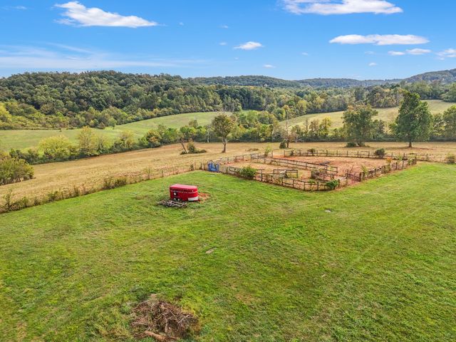 560 Hart Grove Road, Owingsville, KY 40360