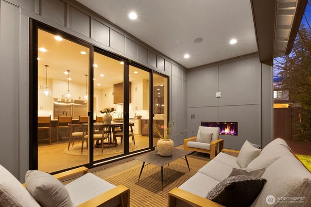 1063 164th Place NE, Bellevue, WA 98008