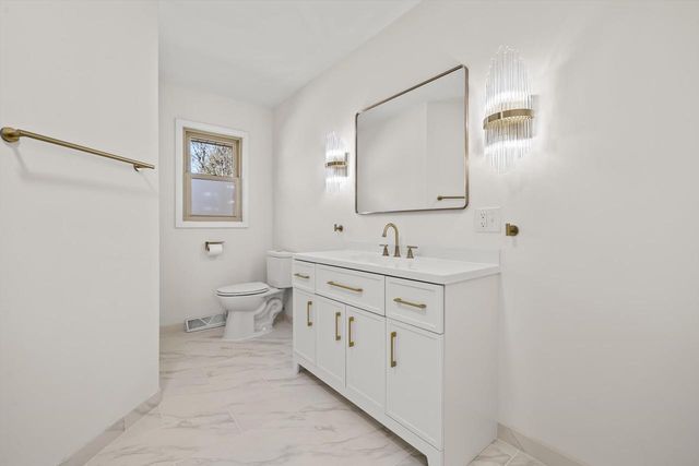 5506 82nd STREET, Kenosha, WI 53142