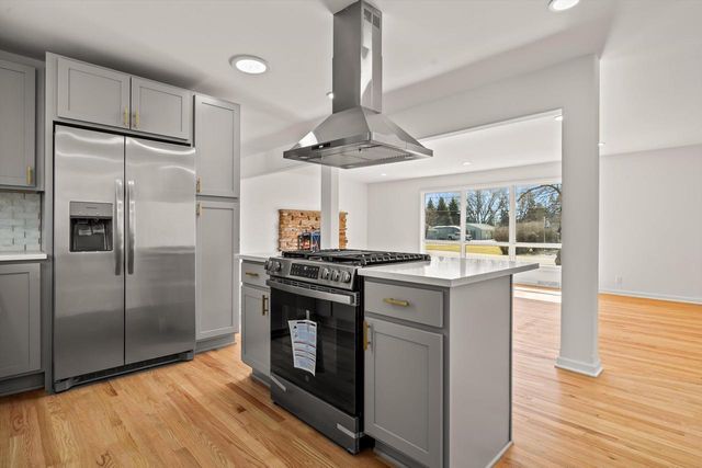 5506 82nd STREET, Kenosha, WI 53142