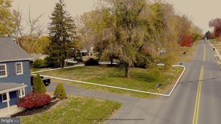 416 ALLEGHENY DR, Mechanicsburg, PA 17055