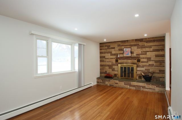 60 Hawthorne Drive, Monroe, CT 06468