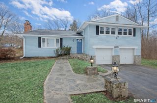 60 Hawthorne Drive, Monroe, CT 06468