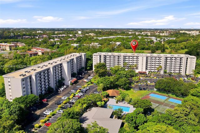 5900 NW 44th St 605, Lauderhill, FL 33319