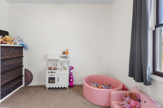 131 Natick Ct, Vacaville, CA 95687