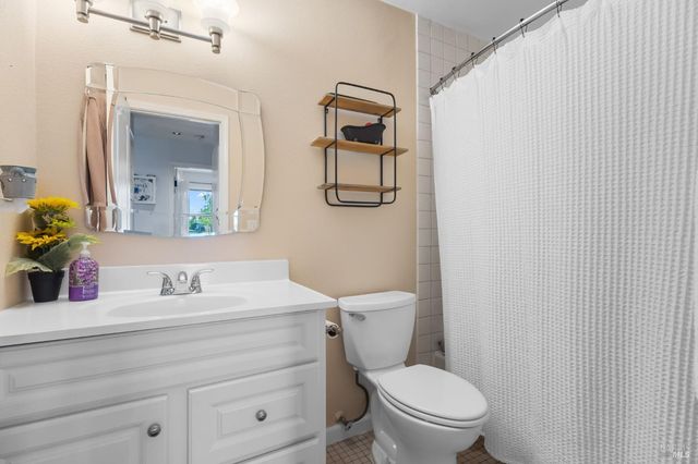 131 Natick Ct, Vacaville, CA 95687