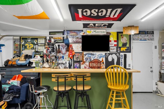 131 Natick Ct, Vacaville, CA 95687