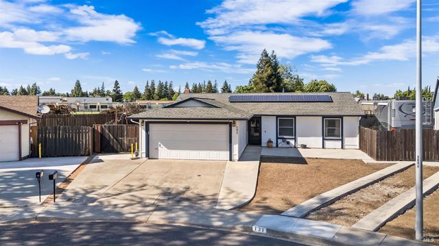 131 Natick Ct, Vacaville, CA 95687