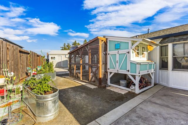 131 Natick Ct, Vacaville, CA 95687