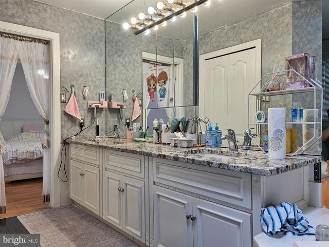 1251 SEROTA PL, Philadelphia, PA 19115