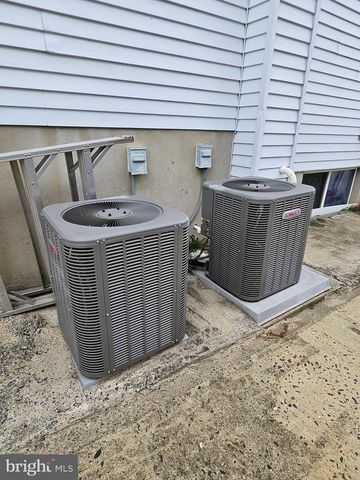 1251 SEROTA PL, Philadelphia, PA 19115