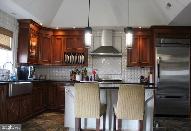 7939 LONG MEADOW RD, Pikesville, MD 21208