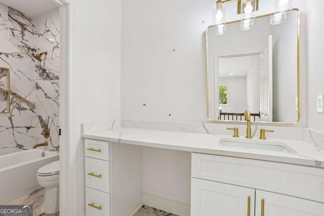 1949 Pucketts Drive SW, Lilburn, GA 30047