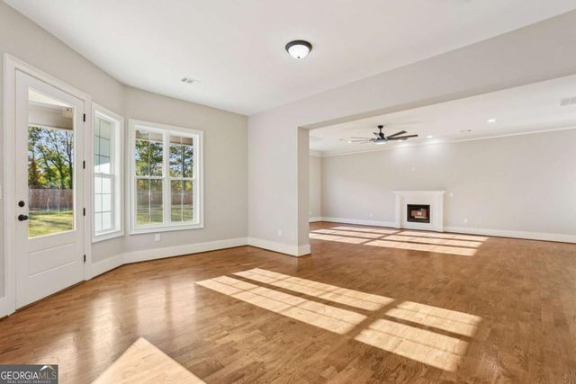 1949 Pucketts Drive SW, Lilburn, GA 30047