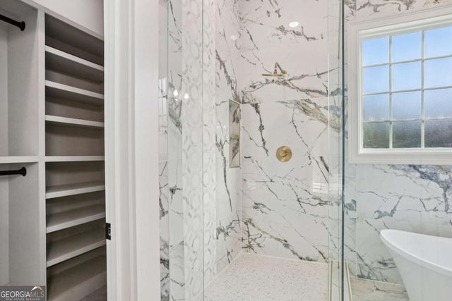 1949 Pucketts Drive SW, Lilburn, GA 30047