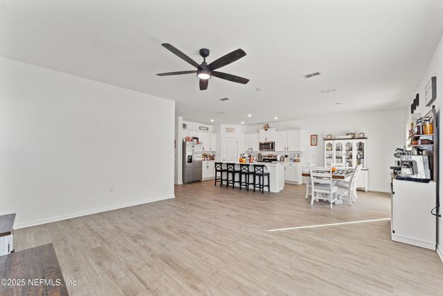 2283 SHADY BREEZE Lane, Green Cove Springs, FL 32043