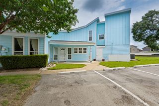 676 Harbor Drive, Azle, TX 76020