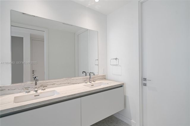 700 NE 26th Ter 1406, Miami, FL 33137