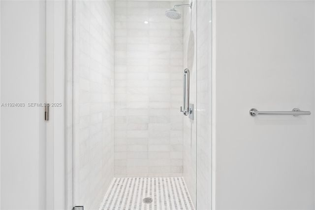 700 NE 26th Ter 1406, Miami, FL 33137