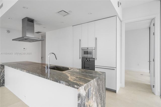 700 NE 26th Ter 1406, Miami, FL 33137