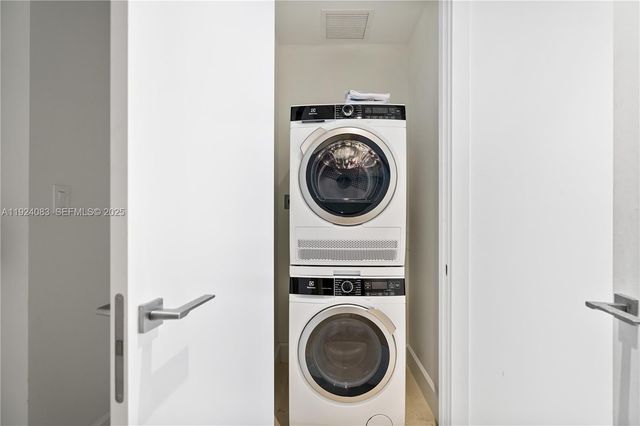 700 NE 26th Ter 1406, Miami, FL 33137