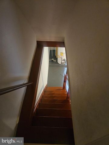 6405 DICKS AVE, Philadelphia, PA 19142