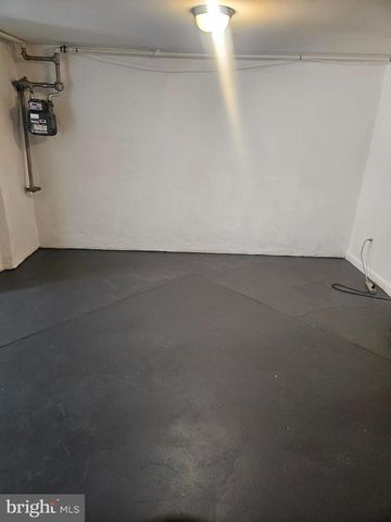 6405 DICKS AVE, Philadelphia, PA 19142