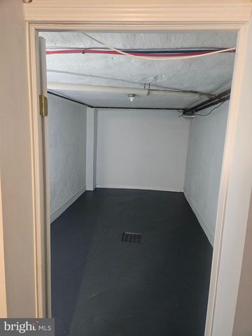 6405 DICKS AVE, Philadelphia, PA 19142