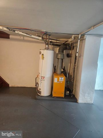 6405 DICKS AVE, Philadelphia, PA 19142