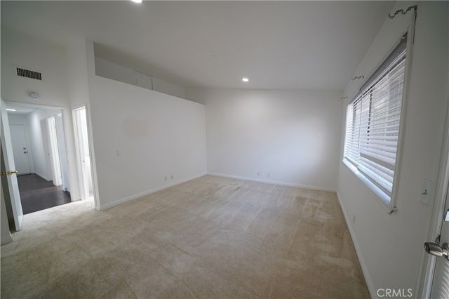 27767 Crookshank, Saugus, CA 91350