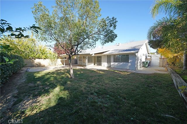 27767 Crookshank, Saugus, CA 91350