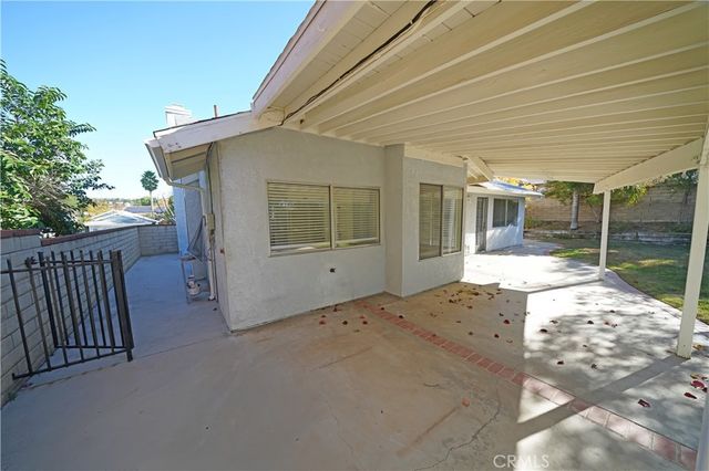 27767 Crookshank, Saugus, CA 91350