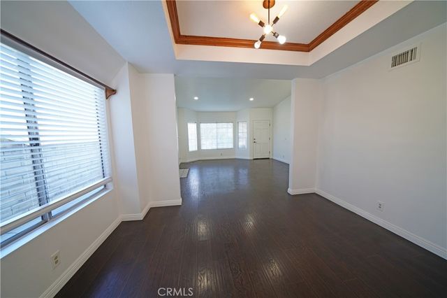 27767 Crookshank, Saugus, CA 91350