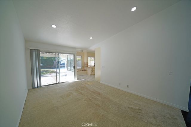 27767 Crookshank, Saugus, CA 91350