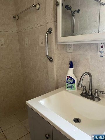 175 Park Avenue, Passaic, NJ 07055