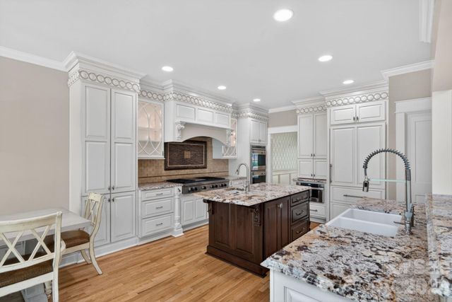 7810 Stonehaven Drive, Waxhaw, NC 28173