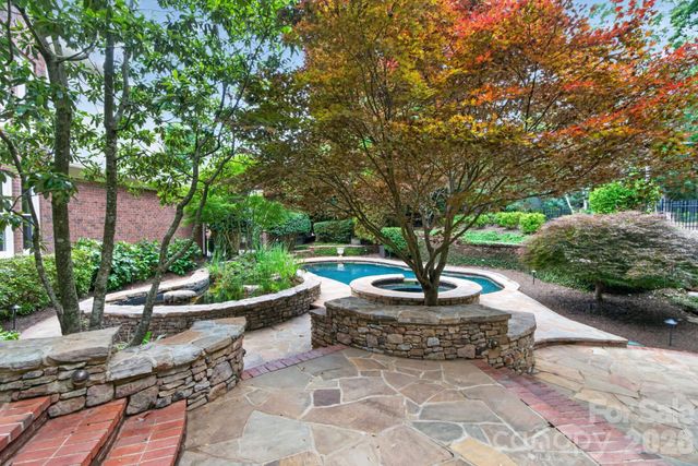 7810 Stonehaven Drive, Waxhaw, NC 28173