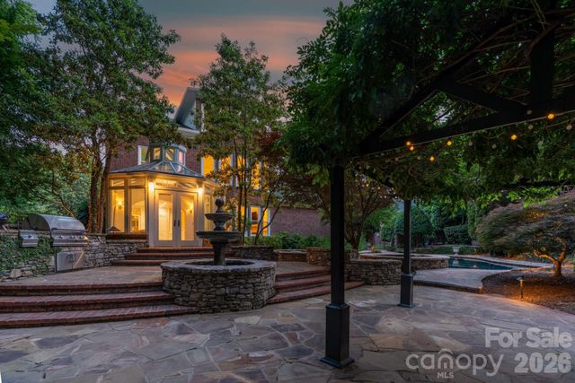 7810 Stonehaven Drive, Waxhaw, NC 28173