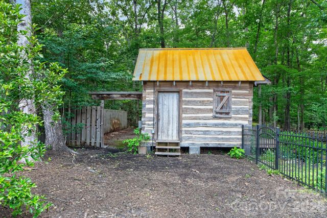 7810 Stonehaven Drive, Waxhaw, NC 28173