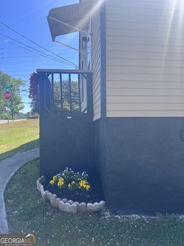 104 Sprayberry Road, Newnan, GA 30263