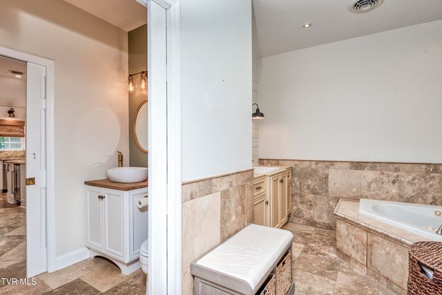 363 Sandalwood Drive, Bristol, VA 24201