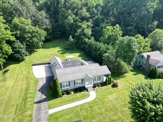 363 Sandalwood Drive, Bristol, VA 24201