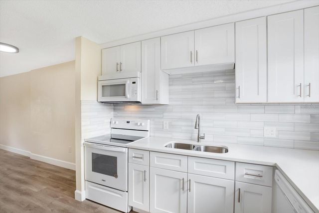 22620 GAGE LOOP 27, Land O Lakes, FL 34639