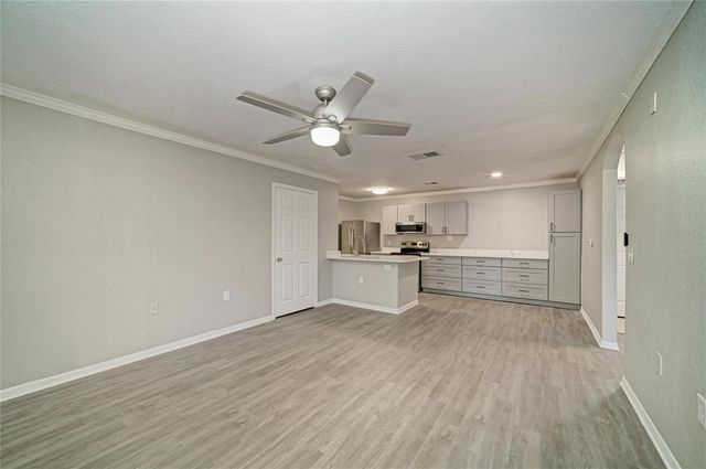 8932 MANOR LOOP 102, Bradenton, FL 34202