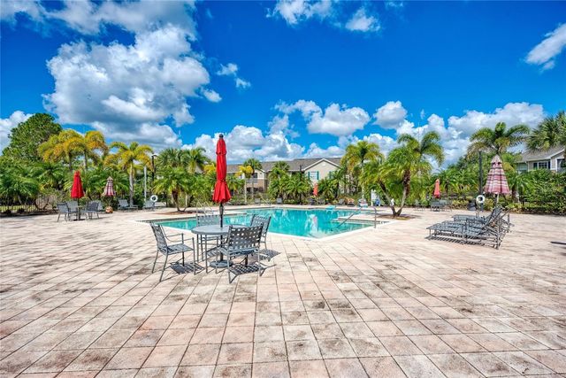 8932 MANOR LOOP 102, Bradenton, FL 34202